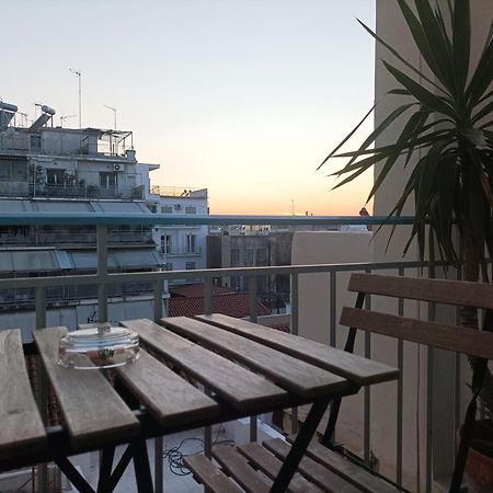 Myron Apartments Atene Esterno foto