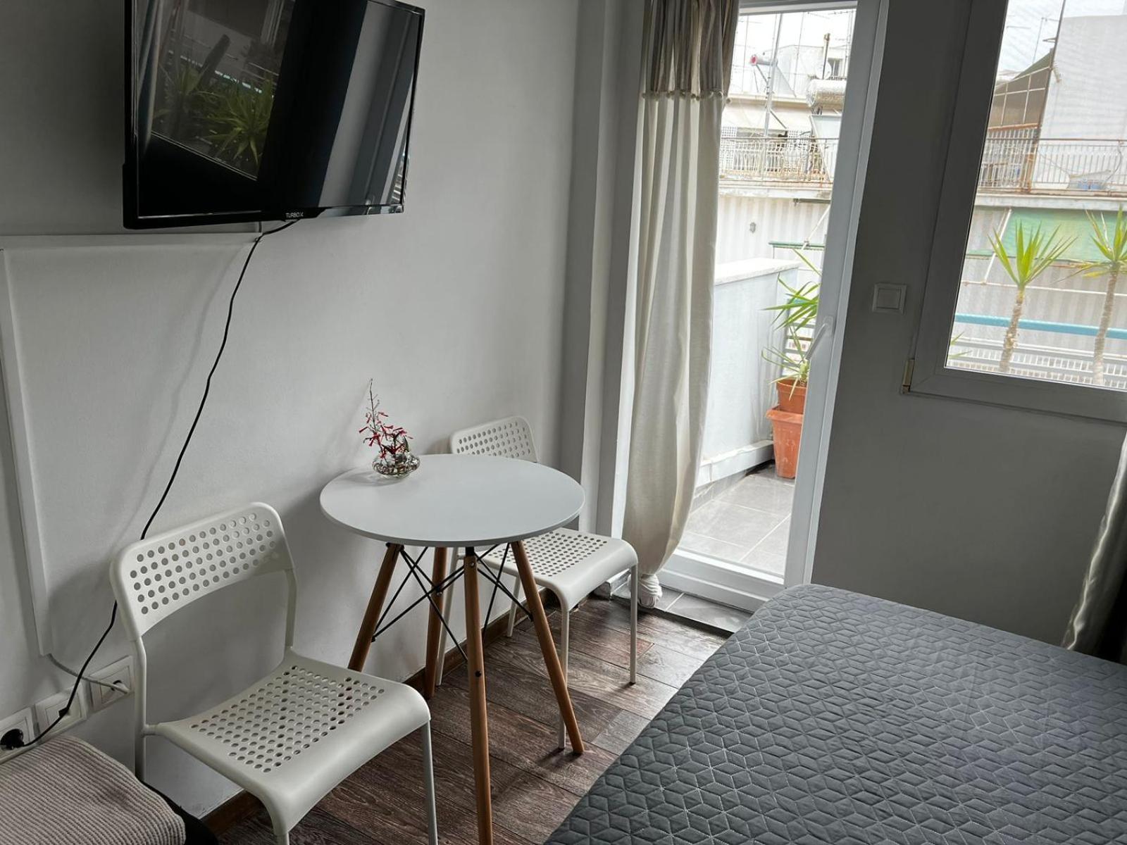 Myron Apartments Atene Esterno foto
